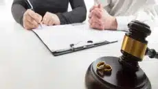 How To Find The Right Divorce Lawyer In San Antonio And Prepare For Legal Challenges